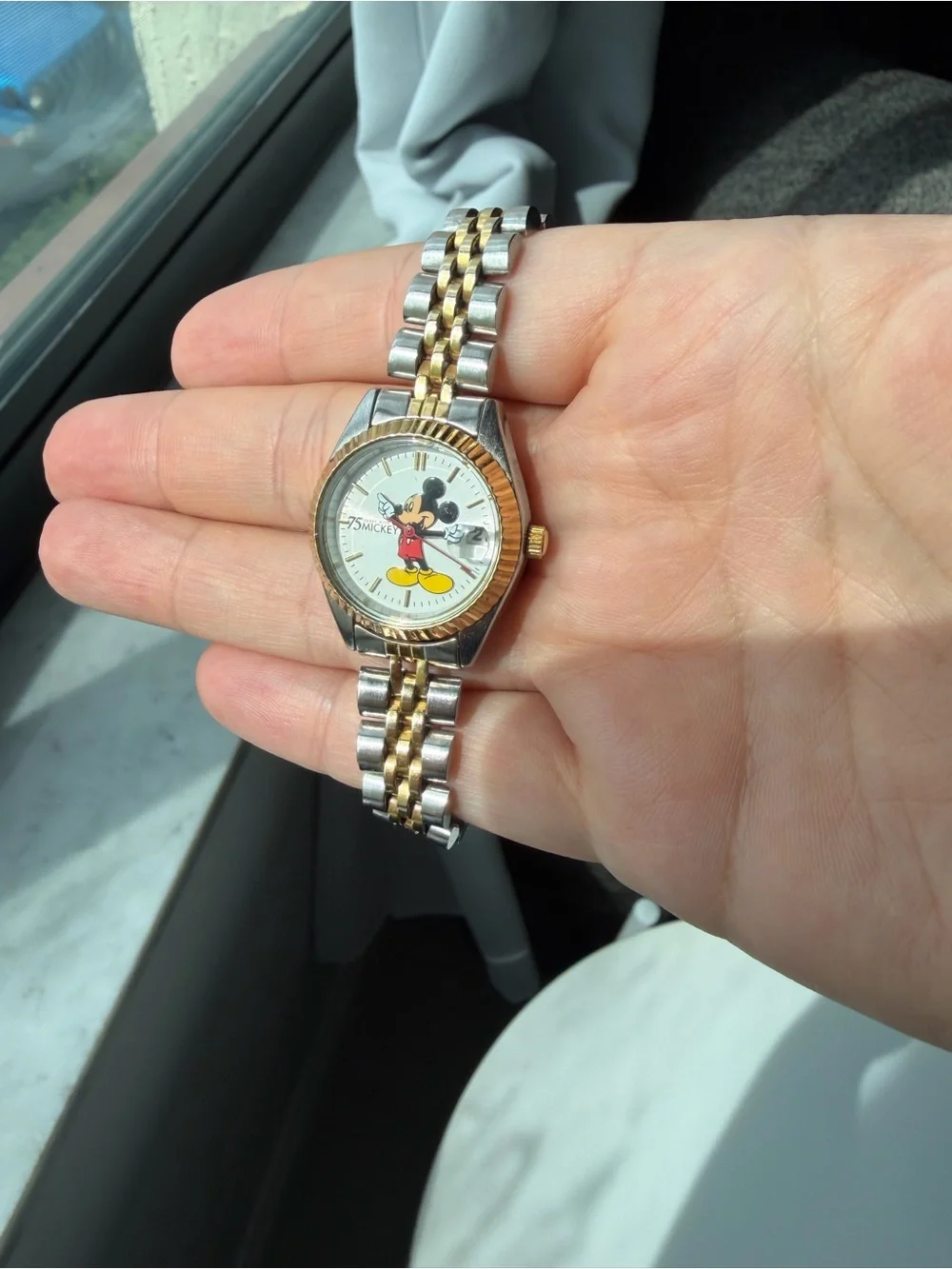 DISNEY Mickey Mouse 75 Year Anniversary Women’s Watch/ MU1016/ Working/ New Batt